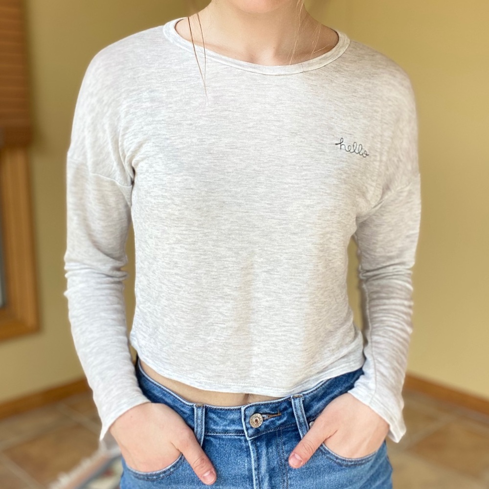 Long sleeve cropped sweater
